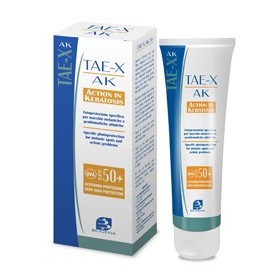 TAE-X Ak Spf50  Crema Trattamento Macchie Solari 50 ml TAE-X Ak Spf50  Crema Trattamento Macchie Solari 50 ml